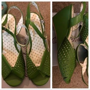 Size 8 BAIT Footwear